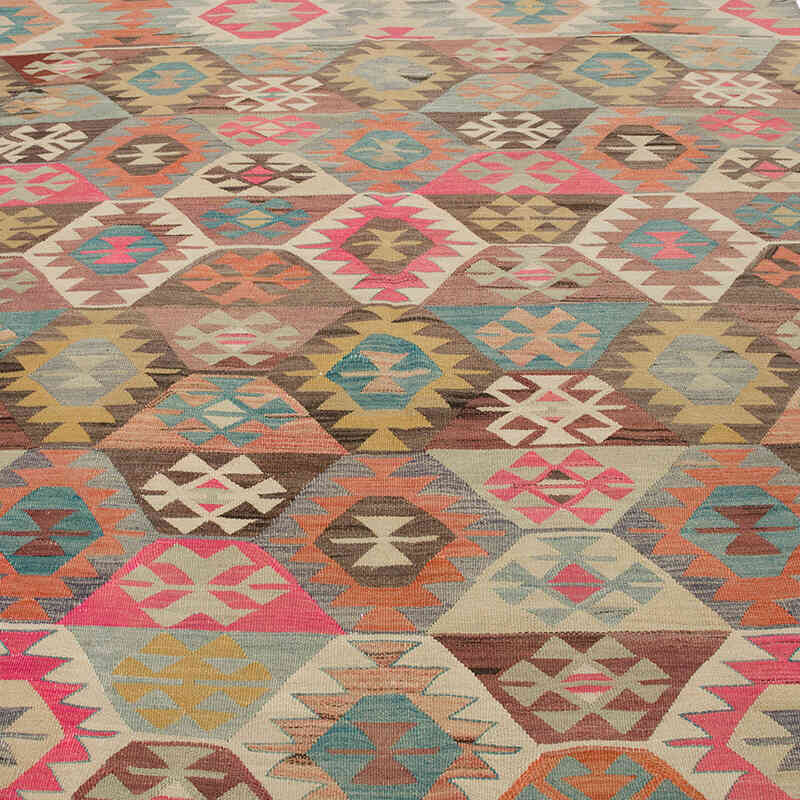Vintage Tavas Kilim Rug - 6'  x 8' 11" (72" x 107") - K0070718