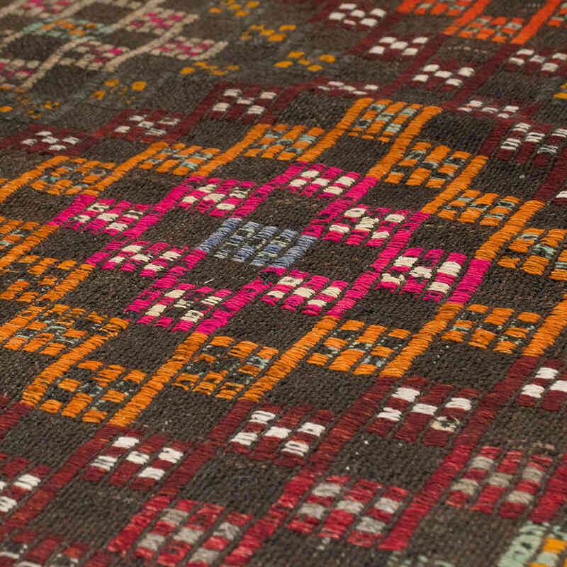 Vintage Anatolian Jijim Rug - 5' 5" x 9' 4" (65" x 112") - K0070830
