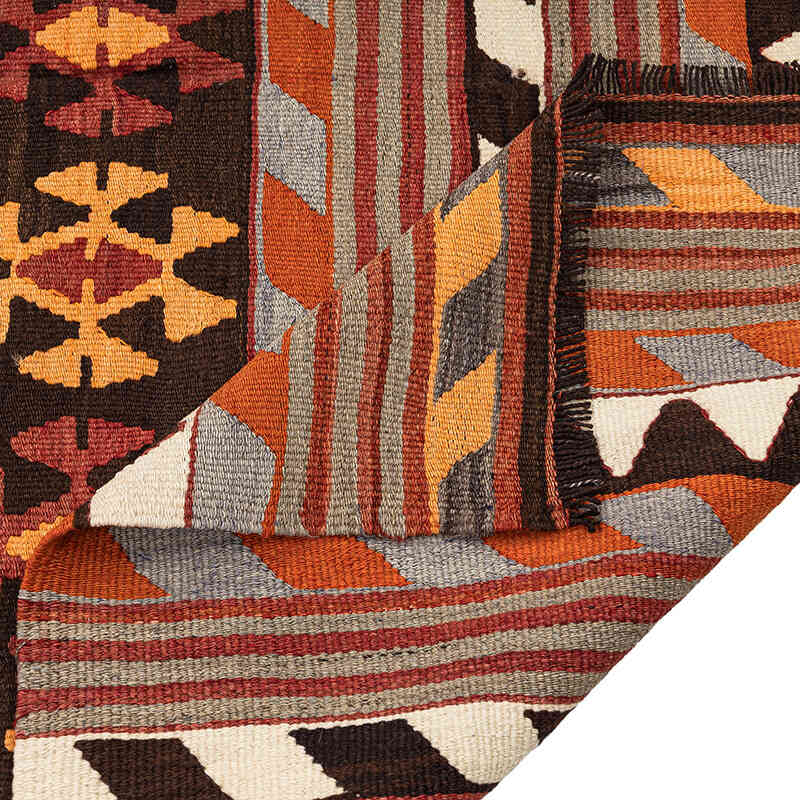 Vintage Mut Kilim Rug - 5'  x 9' 4" (60" x 112") - K0071041