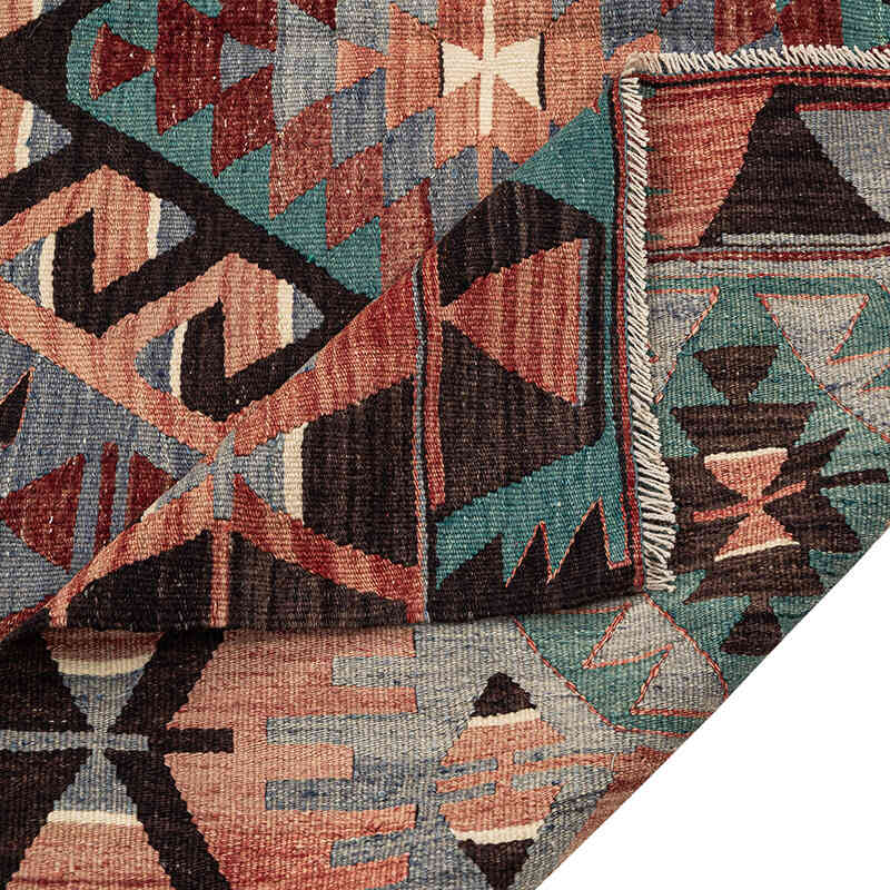 Vintage Esme Kilim Rug - 5' 4" x 10' 7" (64" x 127") - K0071064