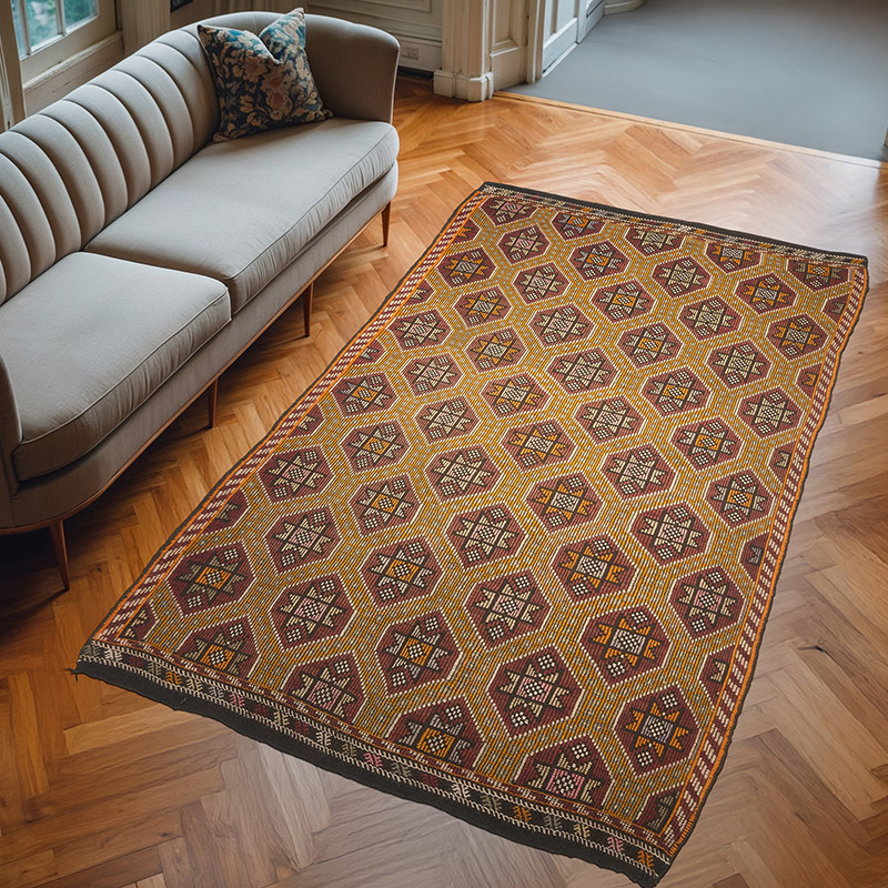 Vintage Anatolian Jijim Rug - 6' 2" x 9' 11" (74" x 119") - K0071108