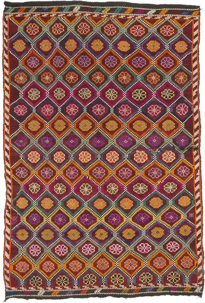 Vintage Anatolian Jijim Rug - 6' 4" x 9' 6" (76" x 114")