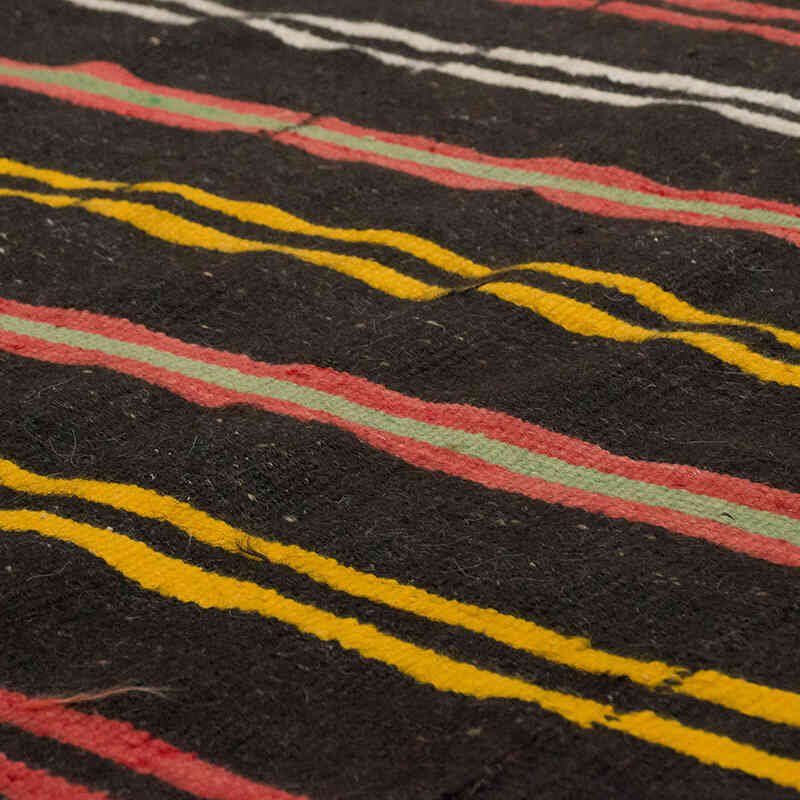 Vintage Anatolian Kilim Rug - 5' 8" x 12' 6" (68" x 150") - K0071119