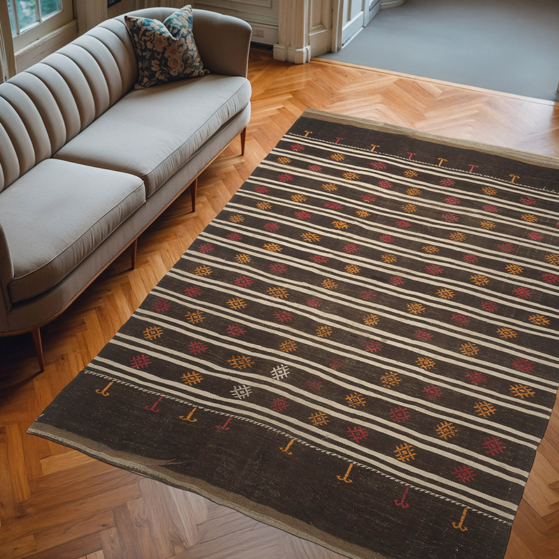 Vintage Anatolian Kilim Rug - 6' 7" x 9' 7" (79" x 115") - K0071135