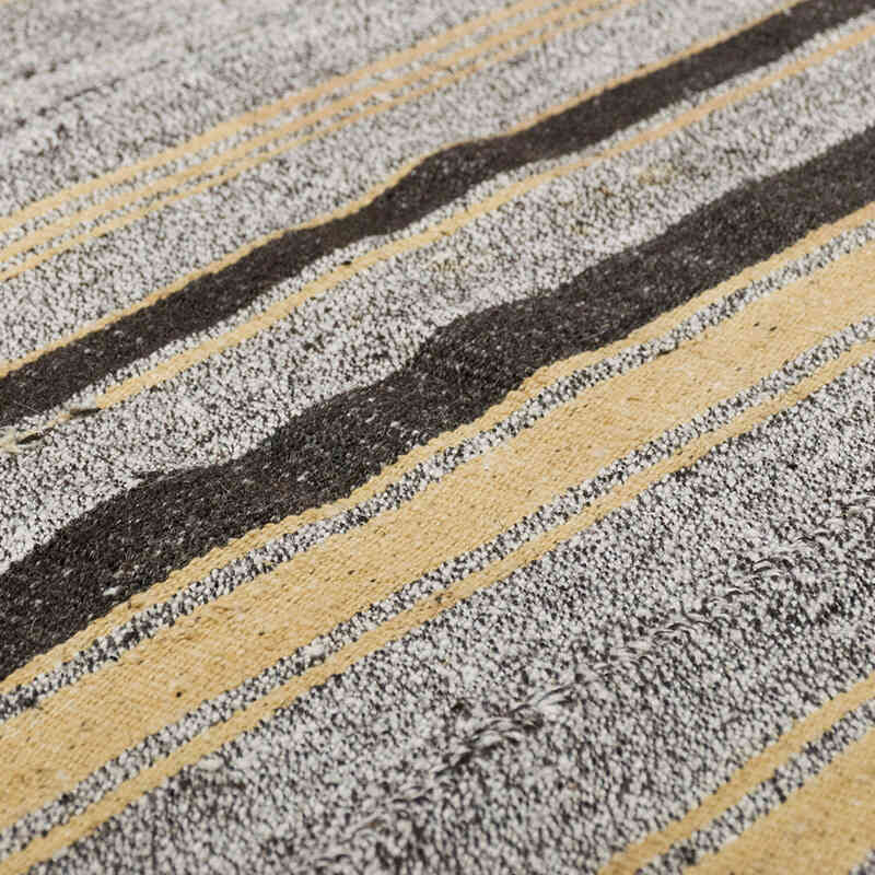 Vintage Turkish Kilim Rug - 6'  x 7' 8" (72" x 92") - K0071179