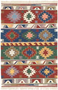 New Handwoven Turkish Kilim Rug - 4' 1" x 6' 1" (49" x 73")