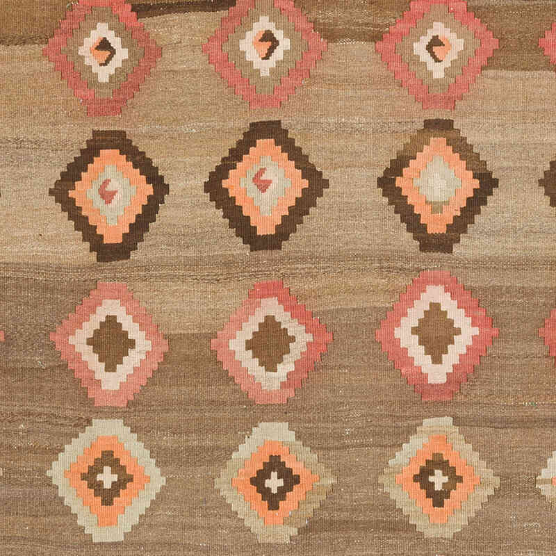 Vintage Turkish Kilim Rug - 5' 7" x 7'  (67" x 84") - K0072873