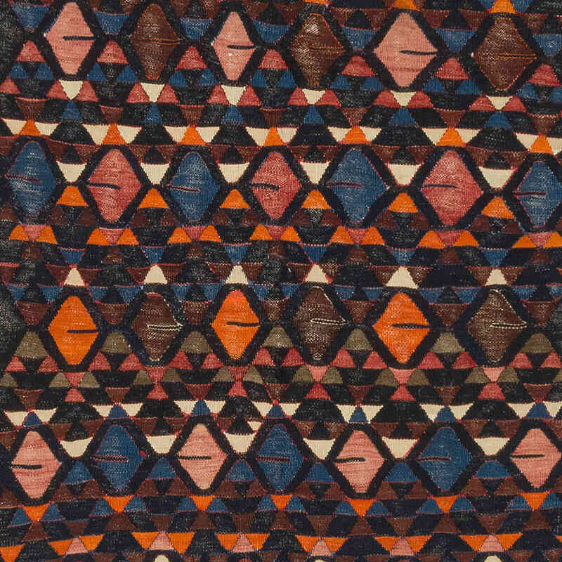 Vintage Caucasian Kilim Rug - 5'  x 10'  (60" x 120") - K0073993