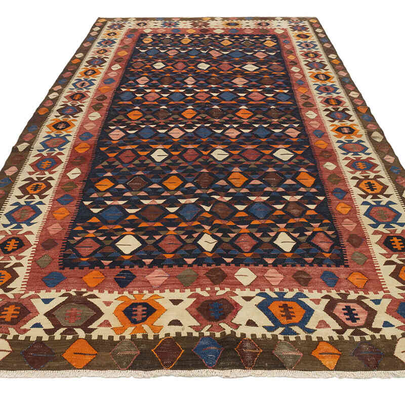 Vintage Caucasian Kilim Rug - 5'  x 10'  (60" x 120") - K0073993