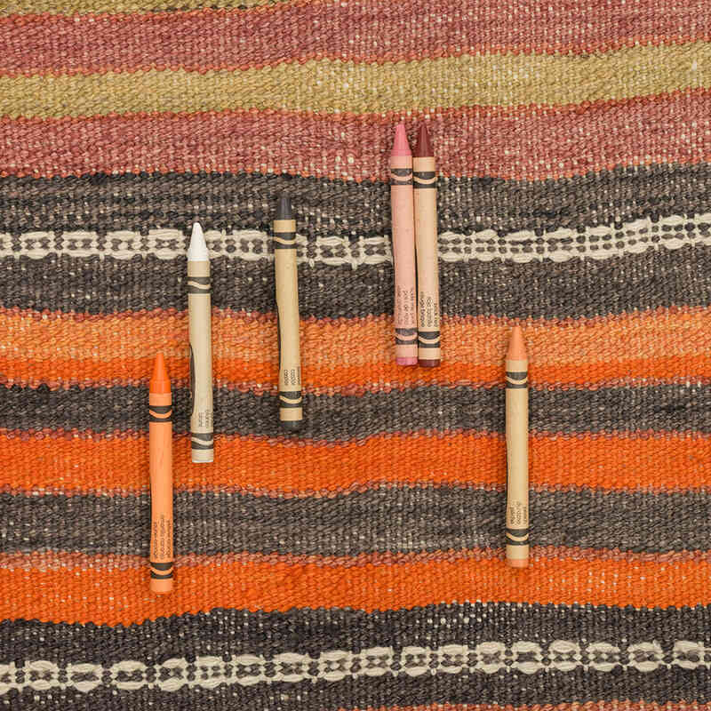 Vintage Konya Kilim Rug - 5' 5" x 9' 8" (65" x 116") - K0074010