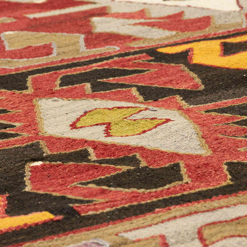 Vintage Konya Kilim Rug - 5' 7" x 10' 11" (67" x 131") - K0074073