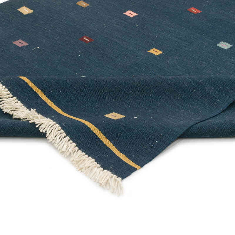New Handwoven Turkish Kilim Rug - 4' 10" x 6' 11" (58" x 83") - K0074157