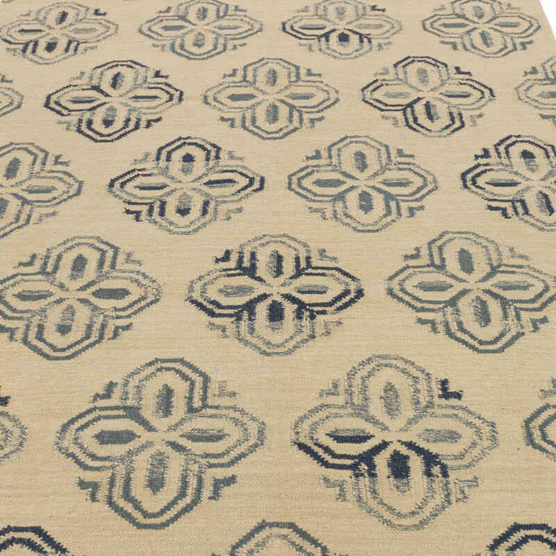 New Hand-Woven Kilim Rug - 5' 2" x 8'  (62" x 96") - K0074271