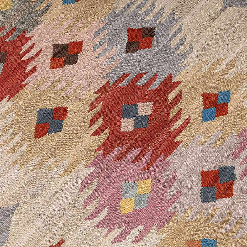 New Hand-Woven Kilim Rug - 4'  x 5' 11" (48" x 71") - K0074801