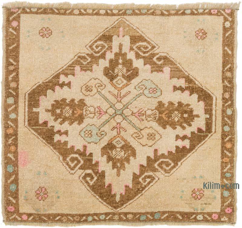 Vintage Turkish Hand-Knotted Rug - 2' 2" x 2'  (26" x 24") - K0074891