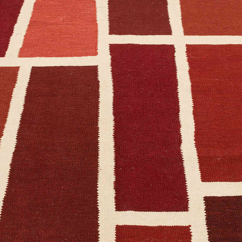 New Handwoven Turkish Kilim Rug - 4' 1" x 5' 8" (49" x 68") - K0075172