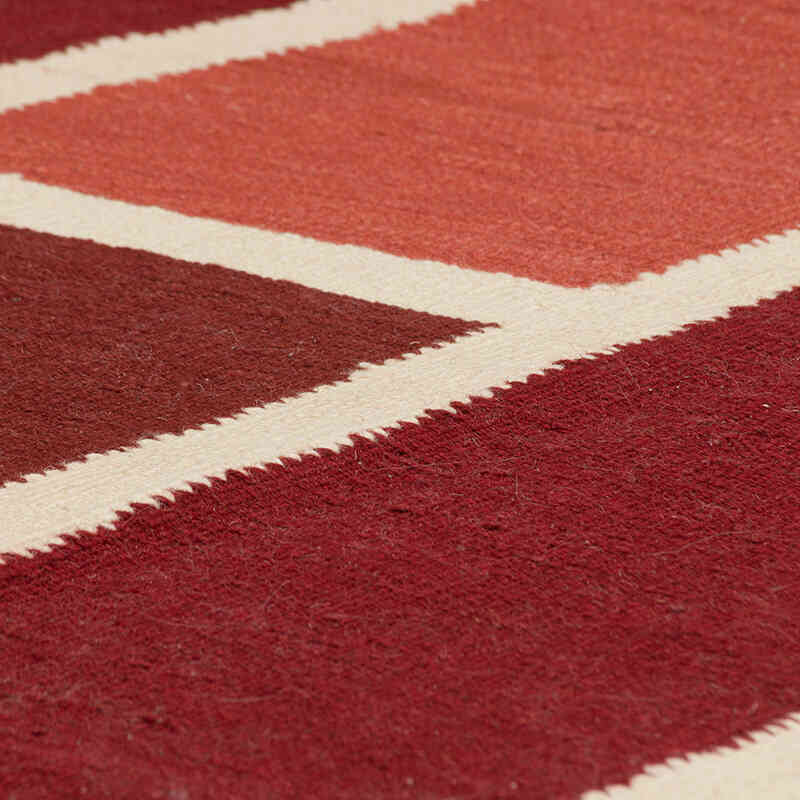New Handwoven Turkish Kilim Rug - 4' 1" x 5' 8" (49" x 68") - K0075172