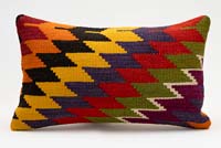 Kilim Pillow Cover - 1' 8" x 1'  (20" x 12")