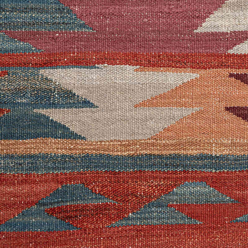 New Hand-Woven Kilim Rug - 5' 1" x 6' 8" (61" x 80") - K0075494
