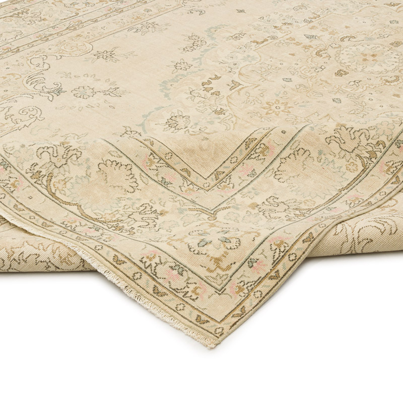 Vintage Hand-Knotted Oriental Rug - 7' 1" x 10' 9" (85" x 129") - K0075731