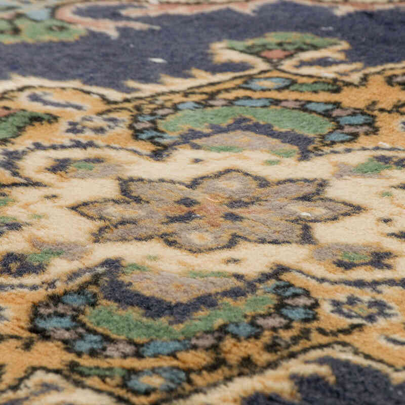 Vintage Turkish Hand-Knotted Rug - 3' 10" x 6' 11" (46" x 83") - K0075934