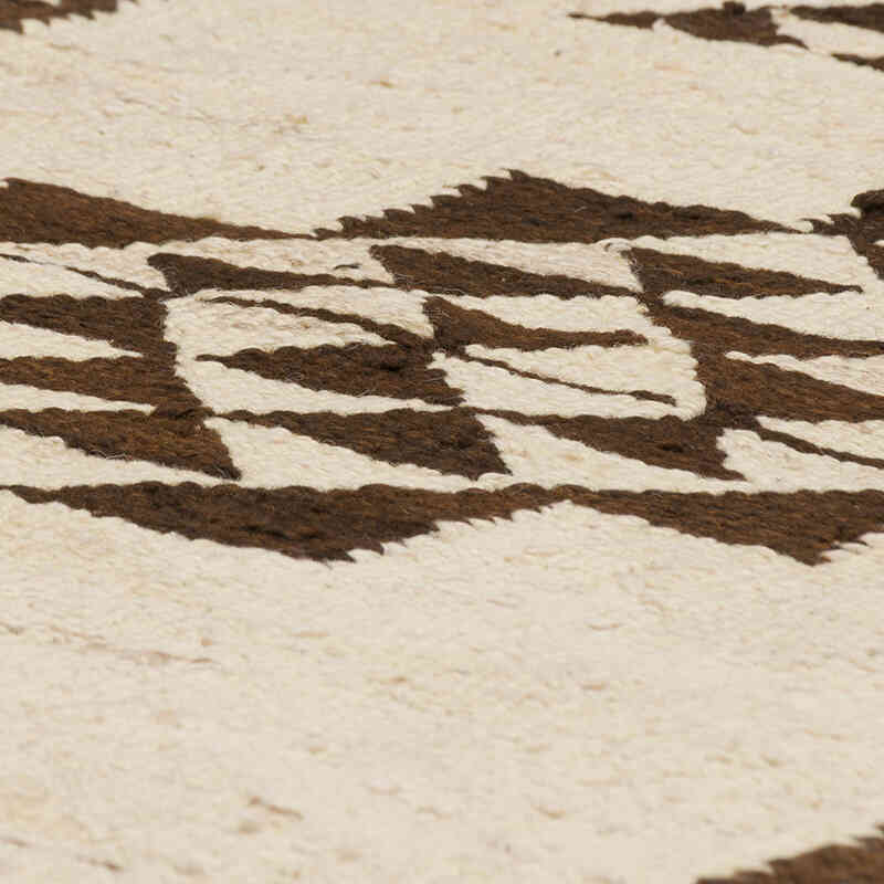 Vintage Tribal Kilim Runner - 2' 9" x 10' 6" (33" x 126") - K0077298