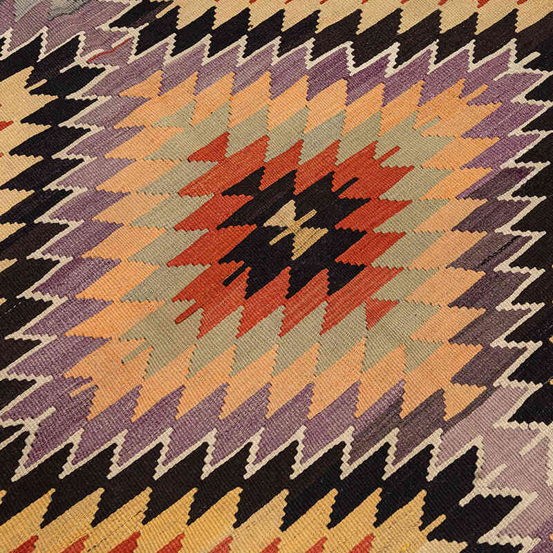 Vintage Mut Kilim Rug - 5' 4" x 8' 10" (64" x 106") - K0077705