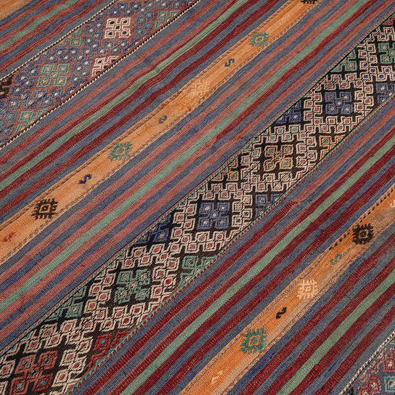 Vintage Denizli Kilim Rug - 5' 10" x 8' 4" (70" x 100") - K0077718