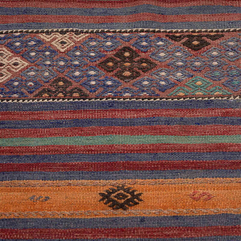 Vintage Denizli Kilim Rug - 5' 10" x 8' 4" (70" x 100") - K0077718