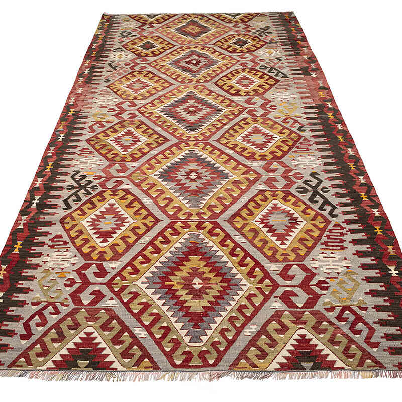 Vintage Esme Kilim Rug - 5' 2" x 9' 7" (62" x 115") - K0077765