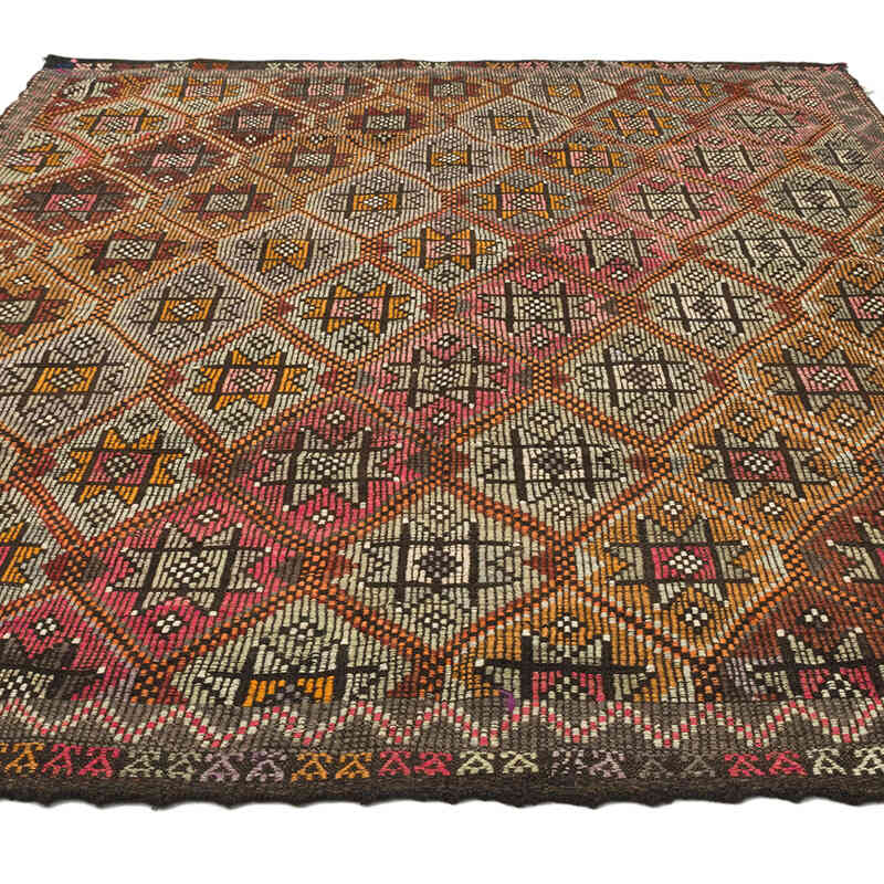 Vintage Anatolian Jijim Rug - 6' 7" x 8' 9" (79" x 105") - K0077776