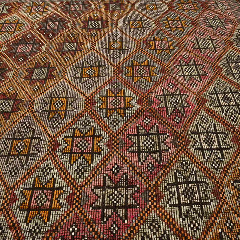 Vintage Anatolian Jijim Rug - 6' 7" x 8' 9" (79" x 105") - K0077776