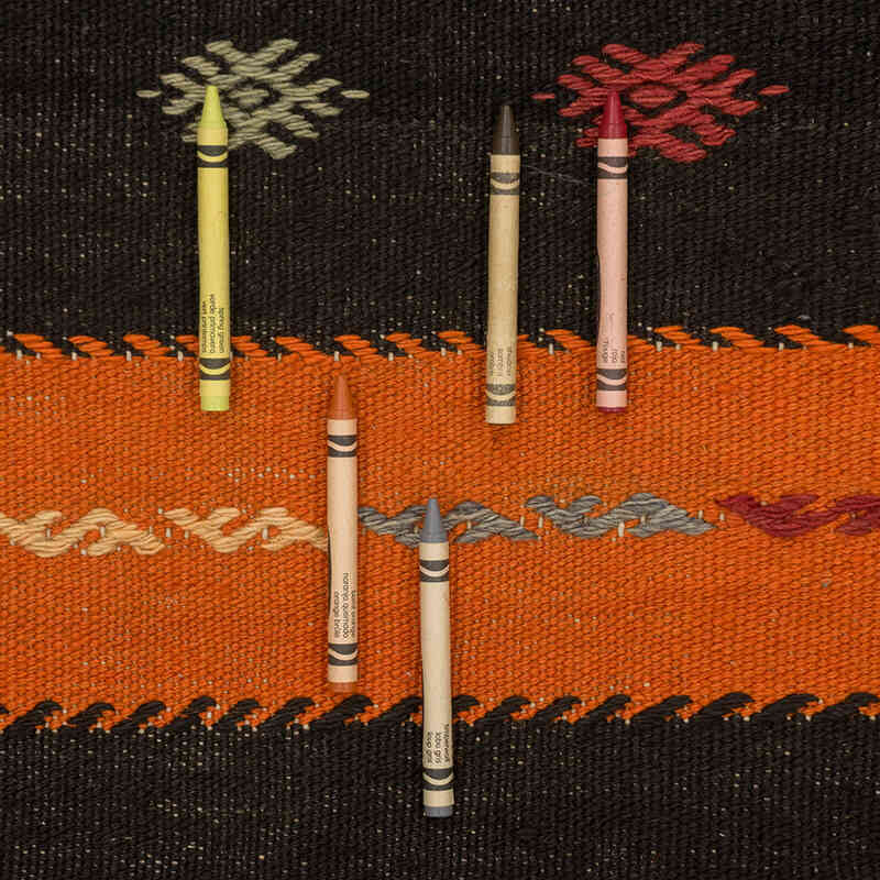 Vintage Turkish Kilim Rug - 5' 9" x 9'  (69" x 108") - K0077855