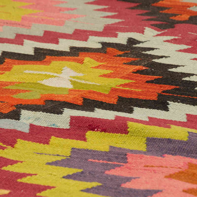 Vintage Manisa Kilim Rug - 6' 5" x 8' 8" (77" x 104") - K0077868