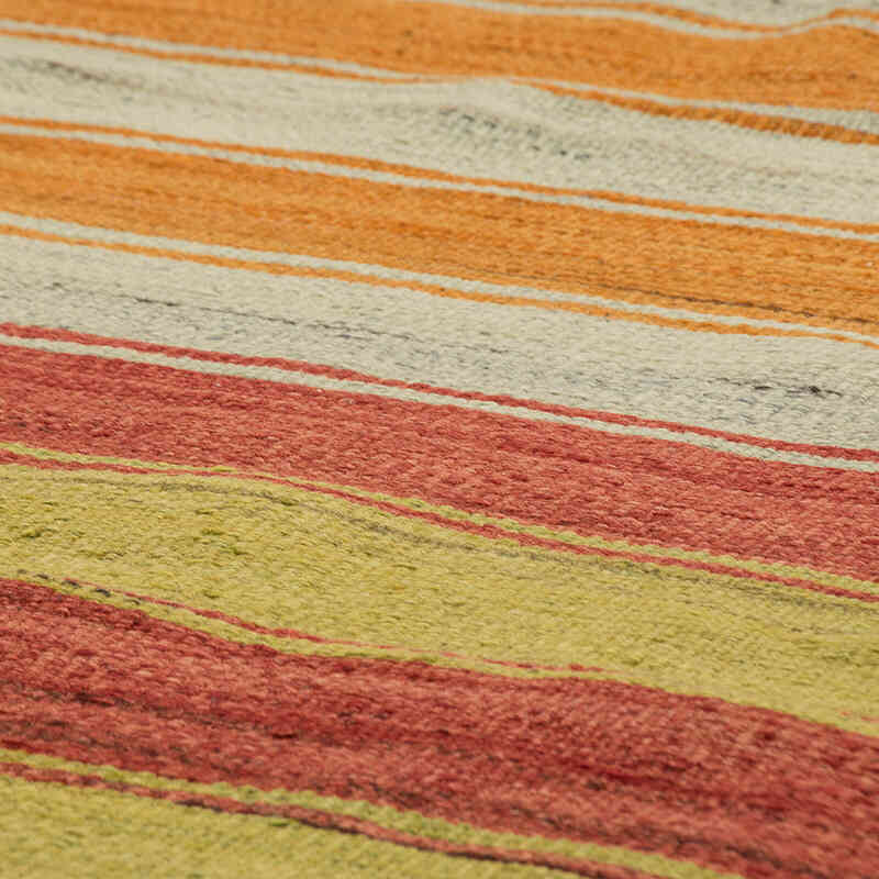 Vintage Turkish Kilim Rug - 5' 6" x 6' 5" (66" x 77") - K0077885