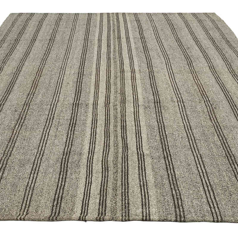 Vintage Anatolian Kilim Rug - 6' 9" x 9' 4" (81" x 112") - K0077937