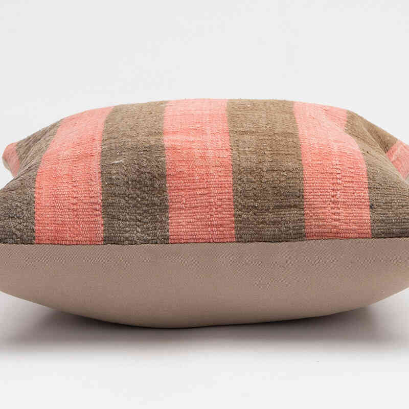 Kilim Pillow Cover - 1' 4" x 1' 4" (16" x 16") - K0078171