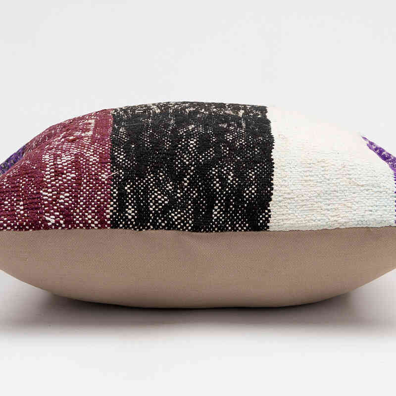 Kilim Pillow Cover - 1' 4" x 1' 4" (16" x 16") - K0078205