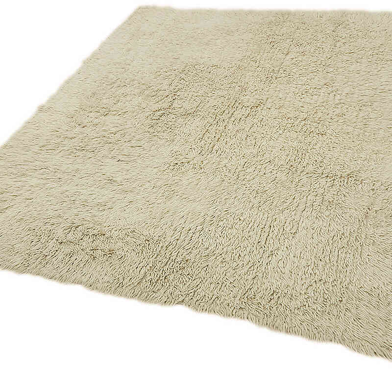 Vintage Anatolian Tulu Rug - 6' 5" x 7' 2" (77" x 86") - K0079044