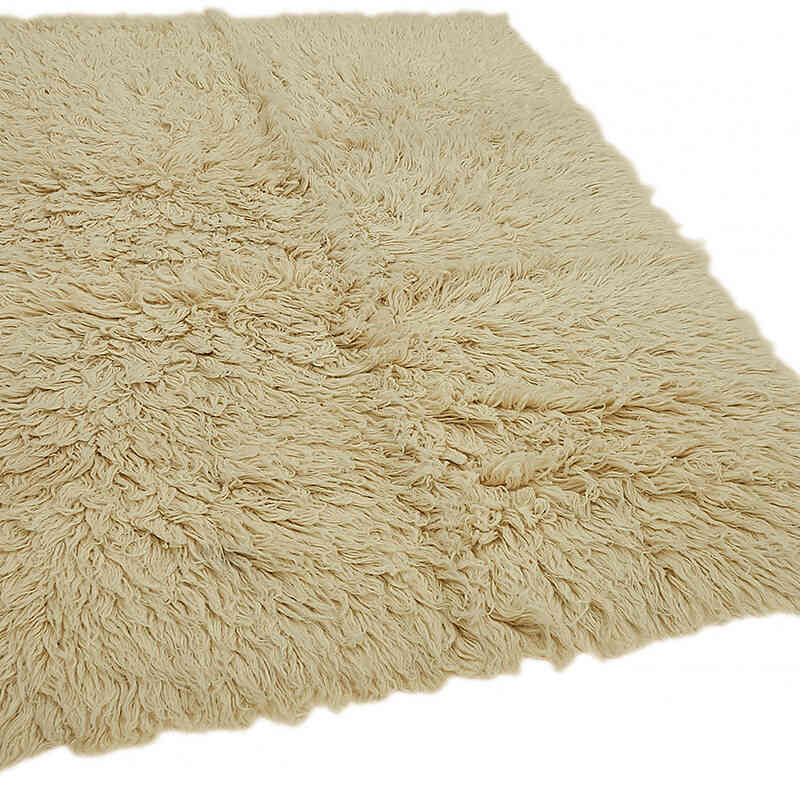 Vintage Anatolian Tulu Rug - 5' 1" x 6'  (61" x 72") - K0079070