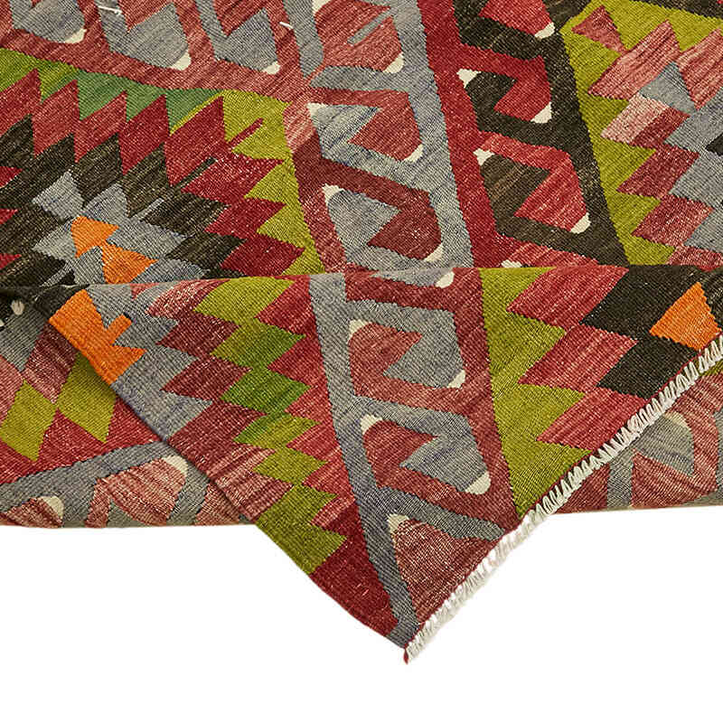 Vintage Anatolian Kilim Rug - 6'  x 10' 6" (72" x 126") - K0079112