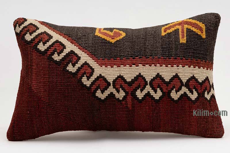 Kilim Pillow Cover - 1' 8" x 1'  (20" x 12") - K0079361