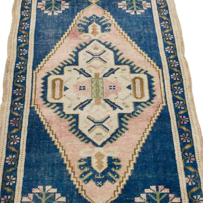 Vintage Turkish Hand-Knotted Rug - 1' 8" x 3' 5" (20" x 41") - K0079518