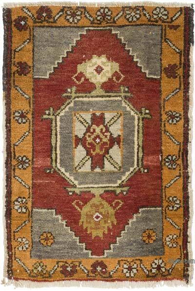 Vintage Turkish Hand-Knotted Rug - 1' 9" x 2' 7" (21" x 31")