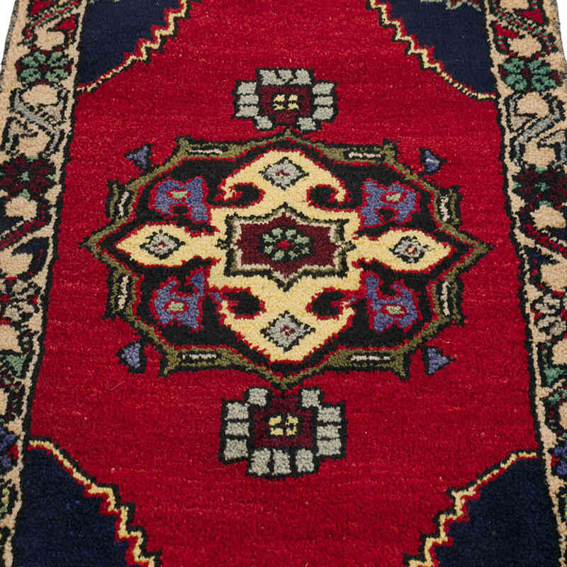 Vintage Turkish Hand-Knotted Rug - 1' 10" x 2' 11" (22" x 35") - K0079583