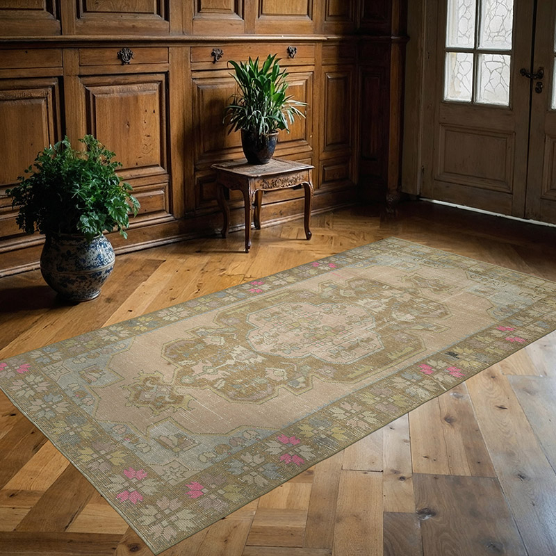 Vintage Turkish Hand-Knotted Rug - 4' 2" x 7' 10" (50" x 94") - K0080388