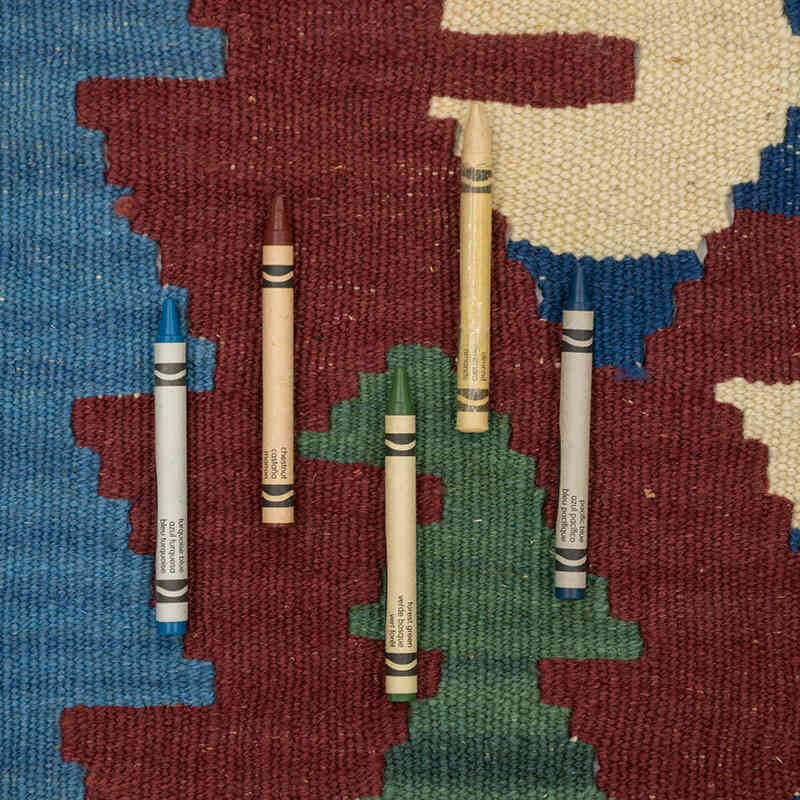 New Handwoven Turkish Kilim Rug - 4' 1" x 5' 5" (49" x 65") - K0080473