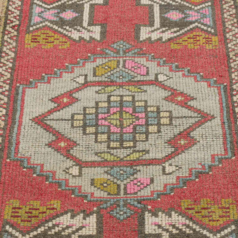 Vintage Turkish Hand-Knotted Rug - 1' 9" x 2' 11" (21" x 35") - K0080529