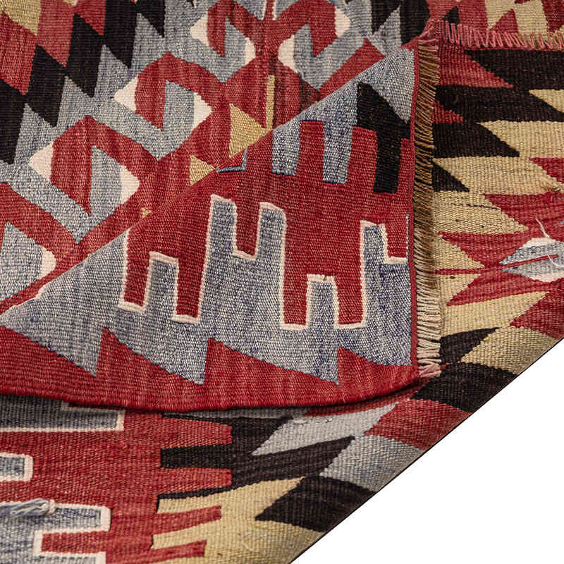 Vintage Oushak Kilim Rug - 5' 7" x 10' 8" (67" x 128") - K0080706