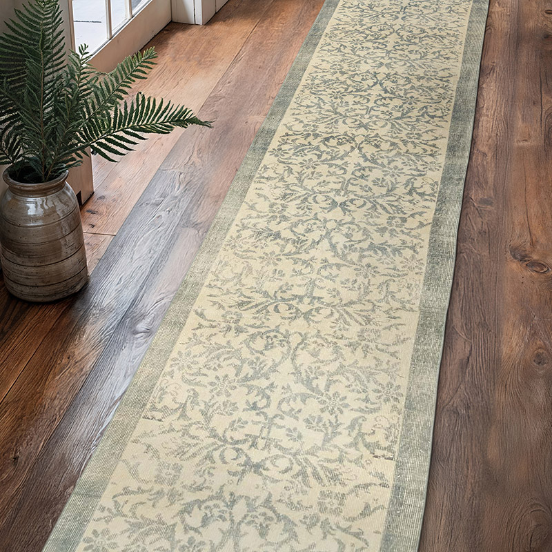 Vintage Turkish Hand-Knotted Runner - 2' 10" x 14' 6" (34" x 174") - K0080998